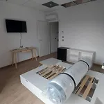B&bike Bed & Breakfast Castelmarte