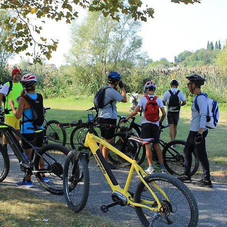 B&bike 4* Castelmarte