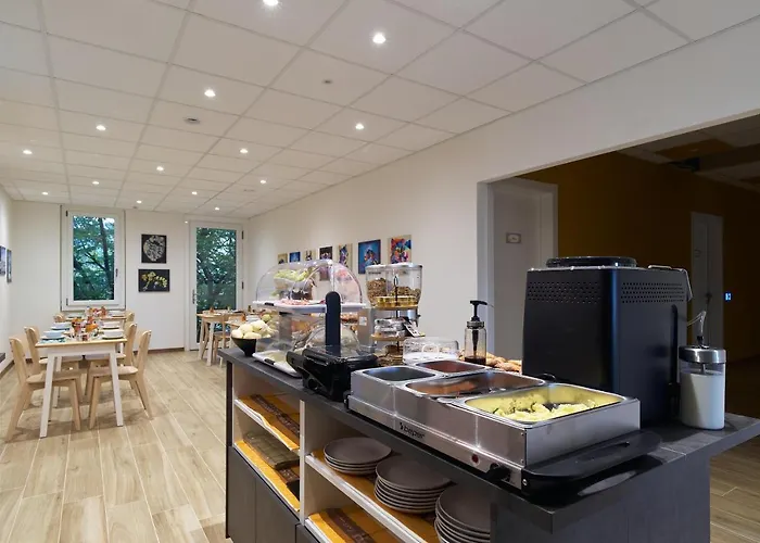 B&bike فندق مبيت وإفطار 4*